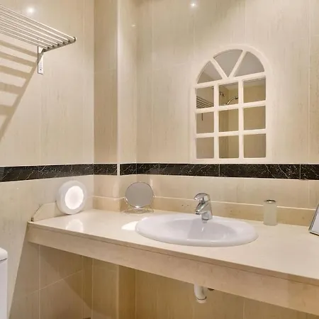 In Centrum Close To The Sitges