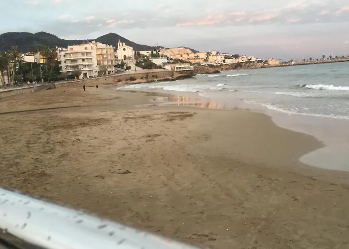 In Centrum Close To The Σίτζες