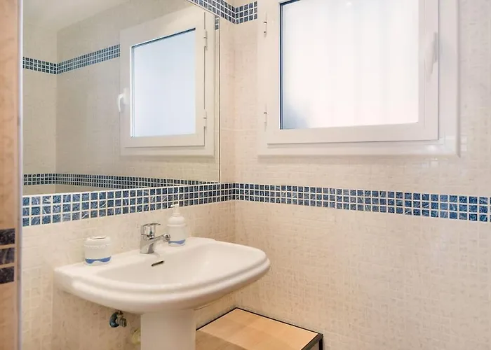 In Centrum Close To The *